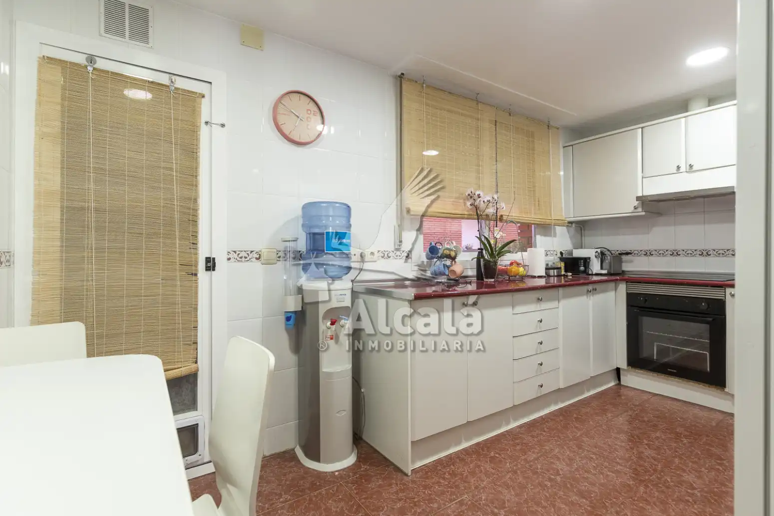 Kitchen of Flat for sale in Alcalá de Henares  with Air Conditioner, Heating and Private garden