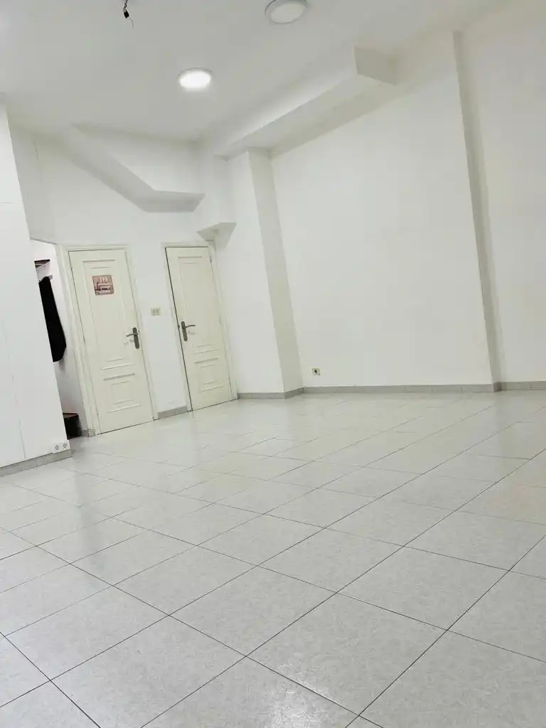 Local comercial en alquiler en Calle perez galdos, imagen 4