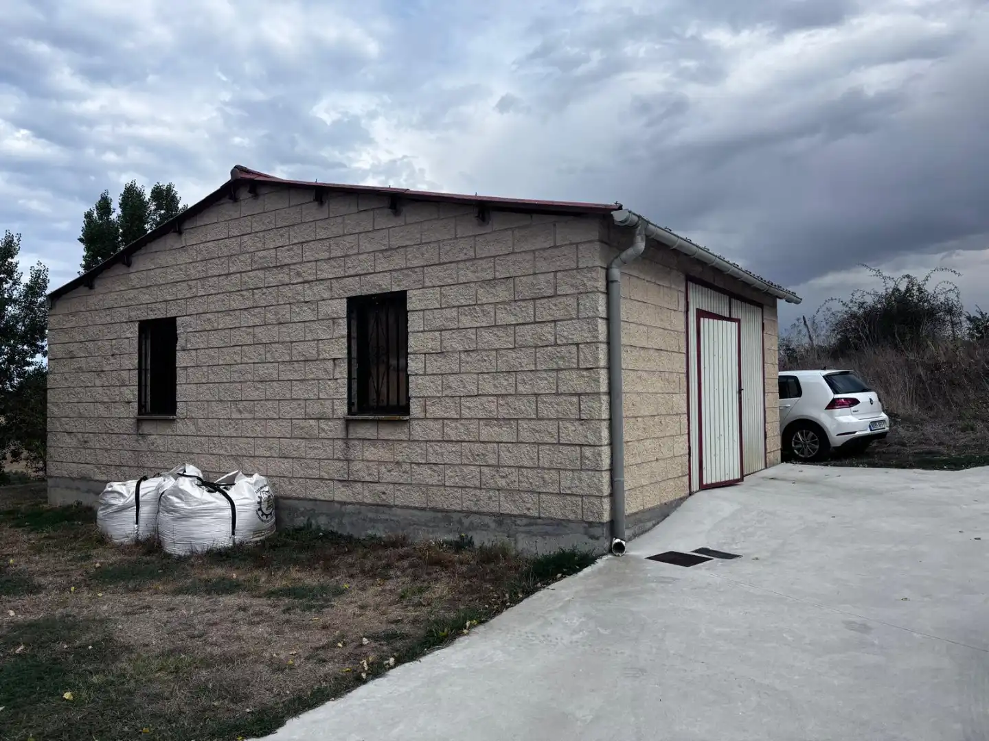 Vista exterior de Finca rústica en venta en Valle de Oca con Calefacción y Jardín privado