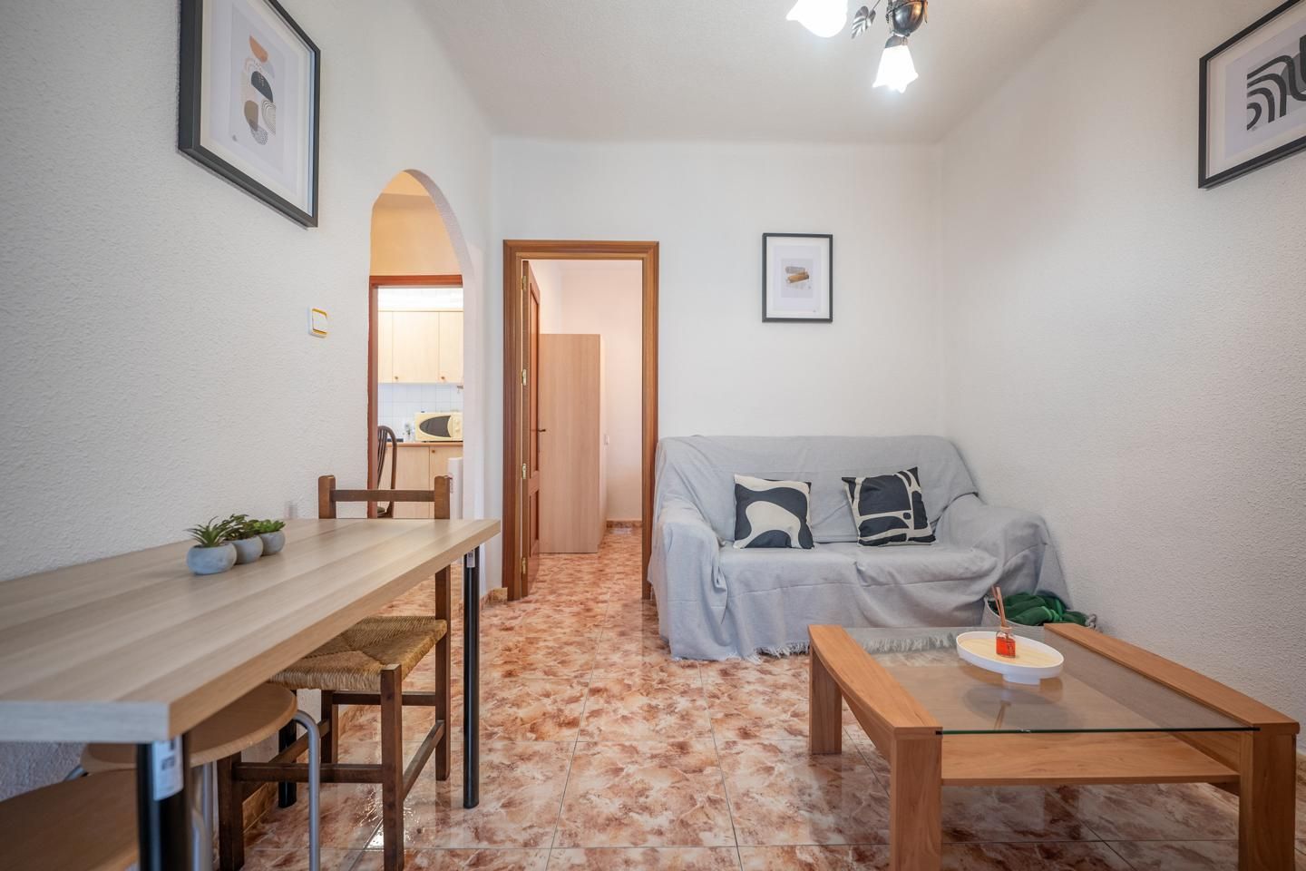 Dormitori de Pis de lloguer en Ávila Capital amb Calefacció i Moblat