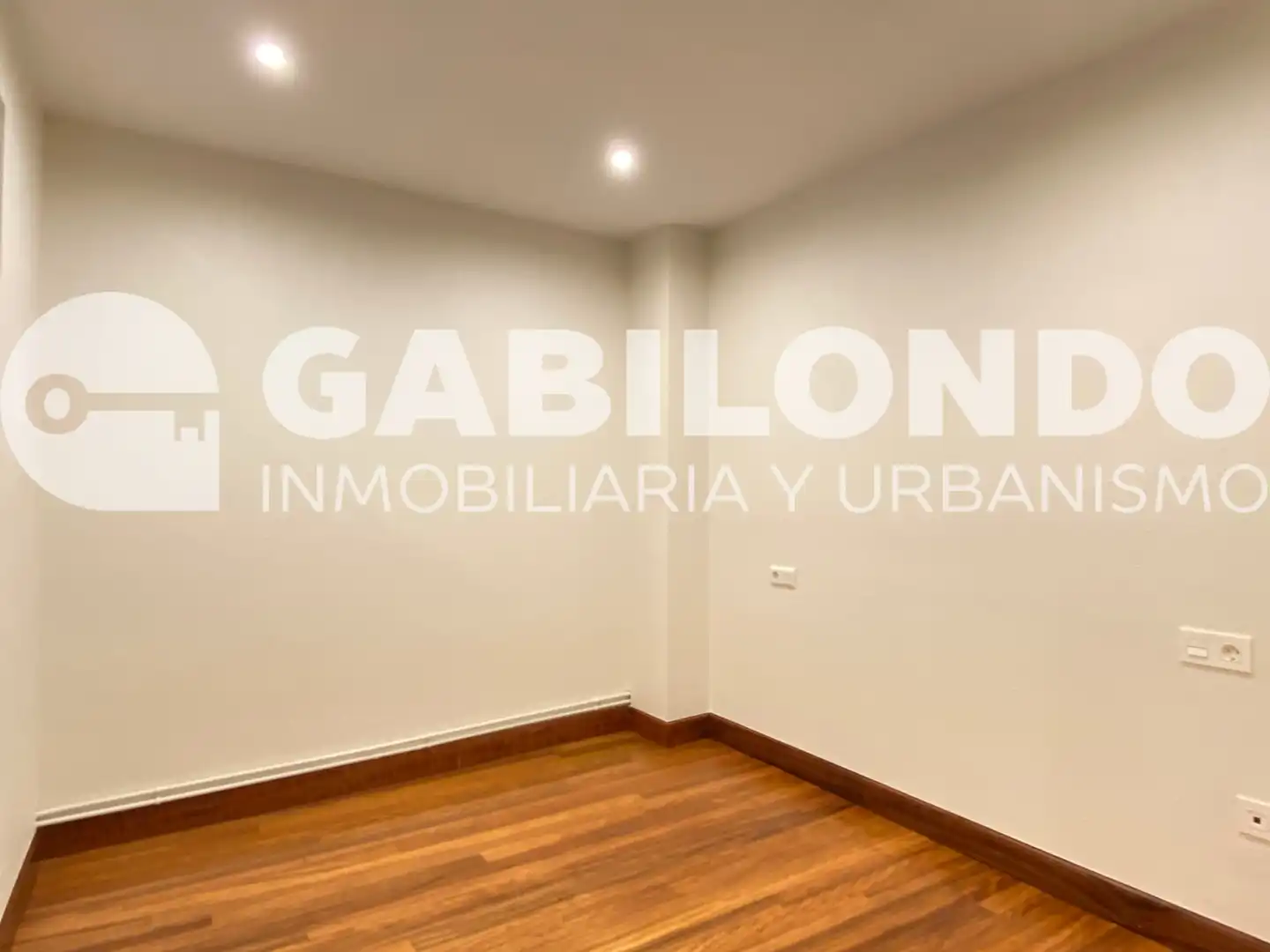 Piso en venta en Elgoibar con Calefacción, Parquet y Trastero