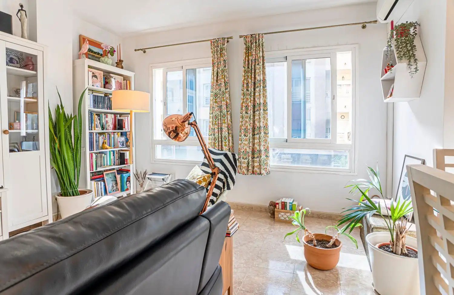 Sala de estar de Piso en venta en Rincón de la Victoria con Aire acondicionado