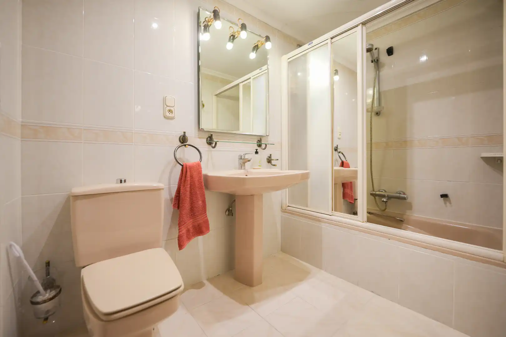 Adosado con piscina en venta en Calle Mariano de los Cobos 76, imagen 23
