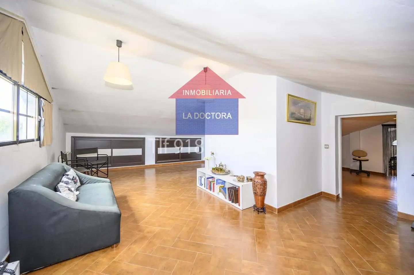 Sala de estar de Casa o chalet en venta en Escalona con Calefacción, Terraza y Piscina