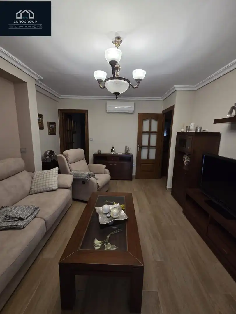 Wohnzimmer von Wohnungen zur Miete in Benidorm mit Heizung und Möbliert