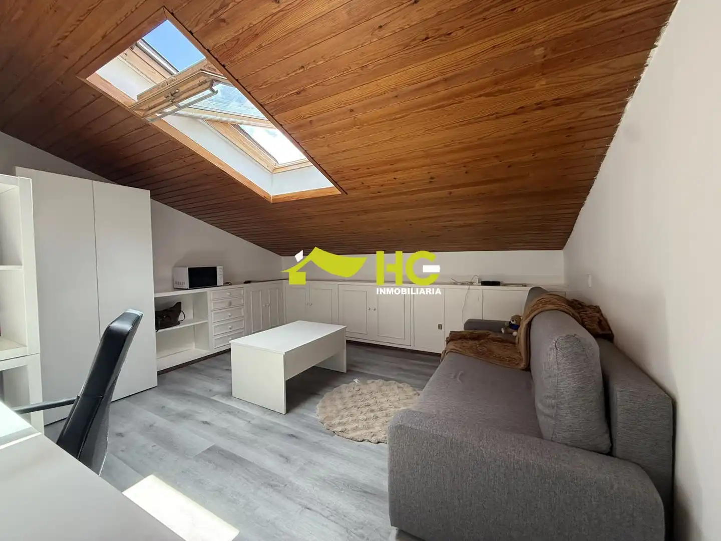 Sala de estar de Apartamento de alquiler en Madrid con Aire acondicionado, Calefacción y Amueblado