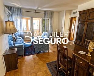 Sala d'estar de Pis de lloguer en Guadalajara Capital amb Calefacció, Terrassa i Moblat