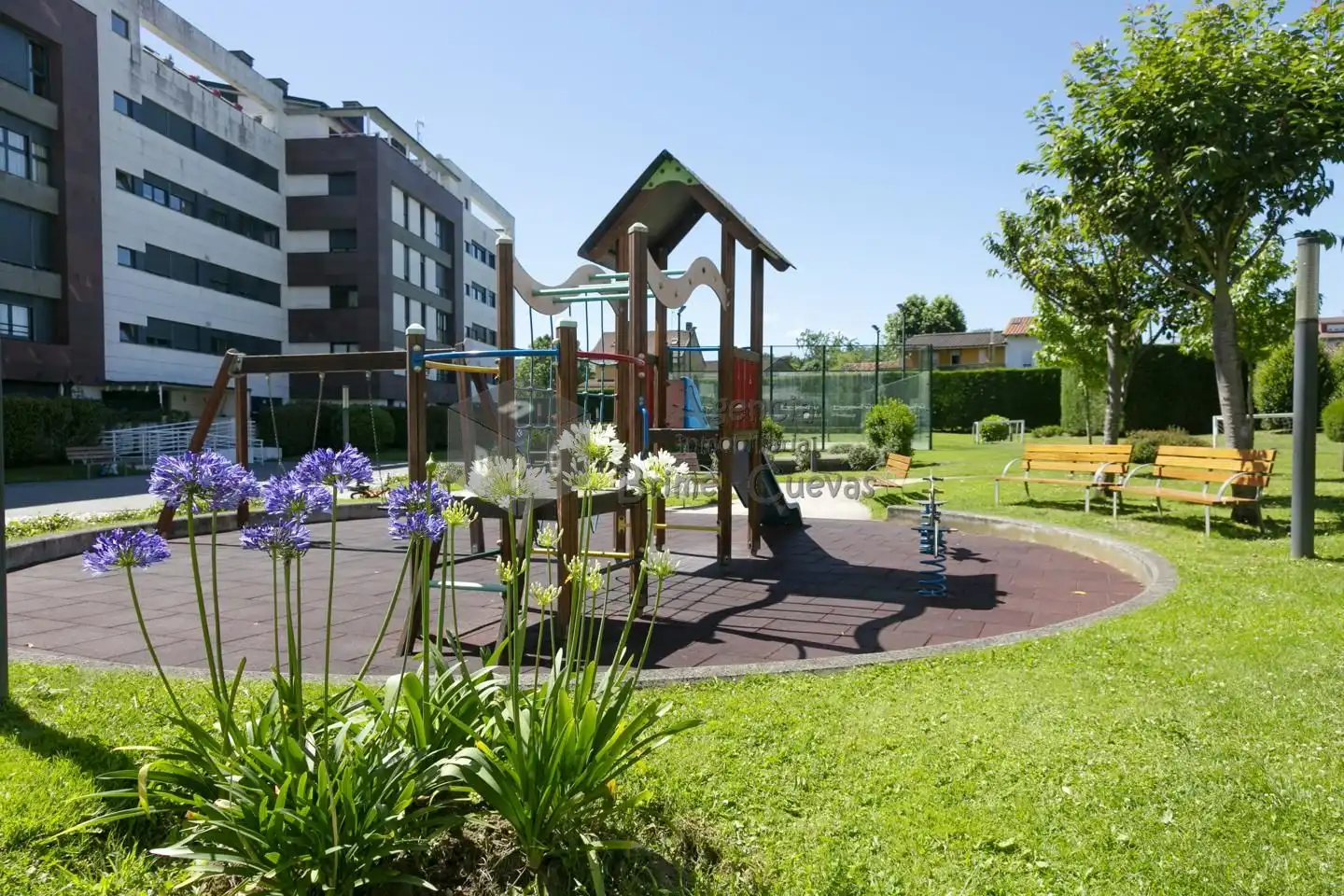 Terrasse von Erdgeschoss zum Verkauf in Oviedo  mit Heizung, Privatgarten und Parkett