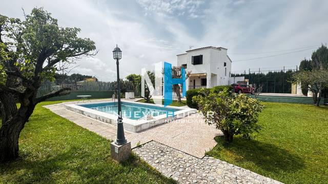 Casa-chalet en Venta en El Grao