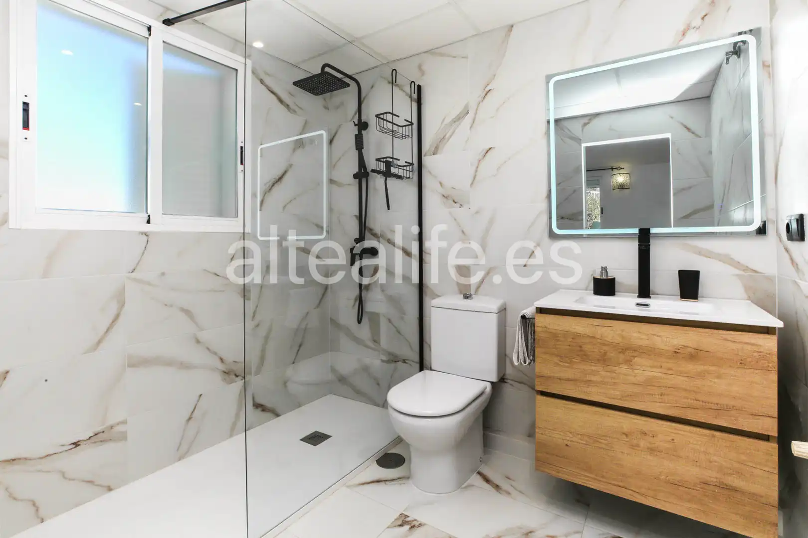 Badezimmer von Wohnungen zur Miete in Altea mit Klimaanlage, Heizung und Terrasse