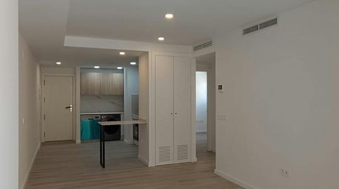 Foto 2 de Piso de alquiler en C. Valdepeñas, Arroyo de la Miel, Benalmádena
