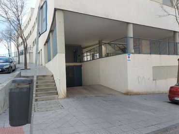 Aparcament amb ascensor en venda a C/ Vista Alegre
