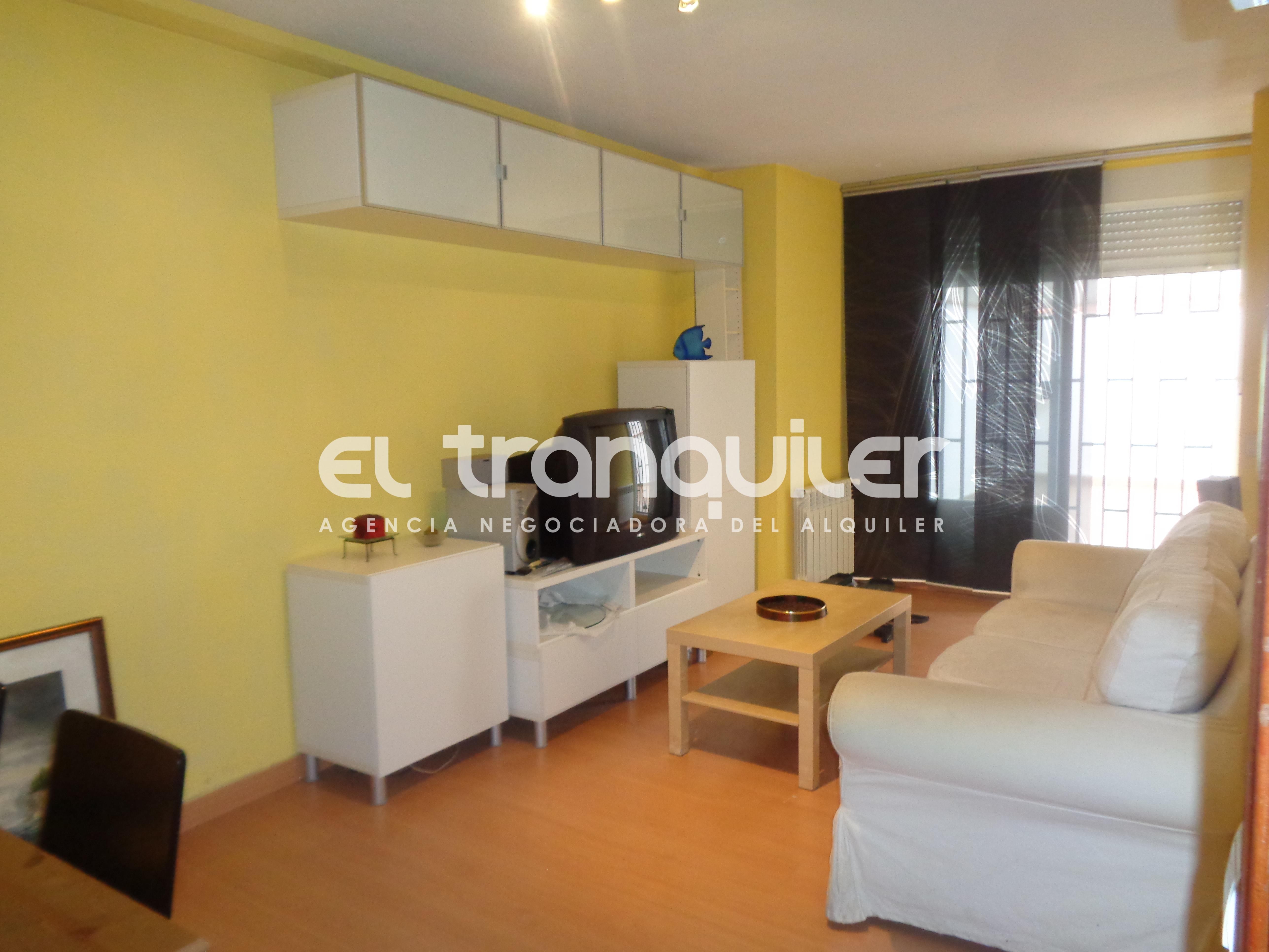 Sala de estar de Piso de alquiler en  Madrid Capital con Terraza, Amueblado y Lavadora