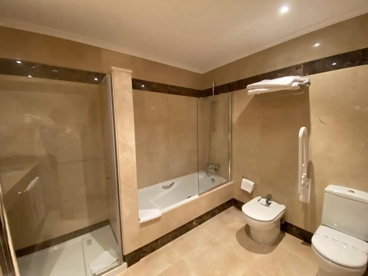 Local comercial en venda a Avenida Luis Alonso 17 24200 Valencia De Don Juan, imagen 19