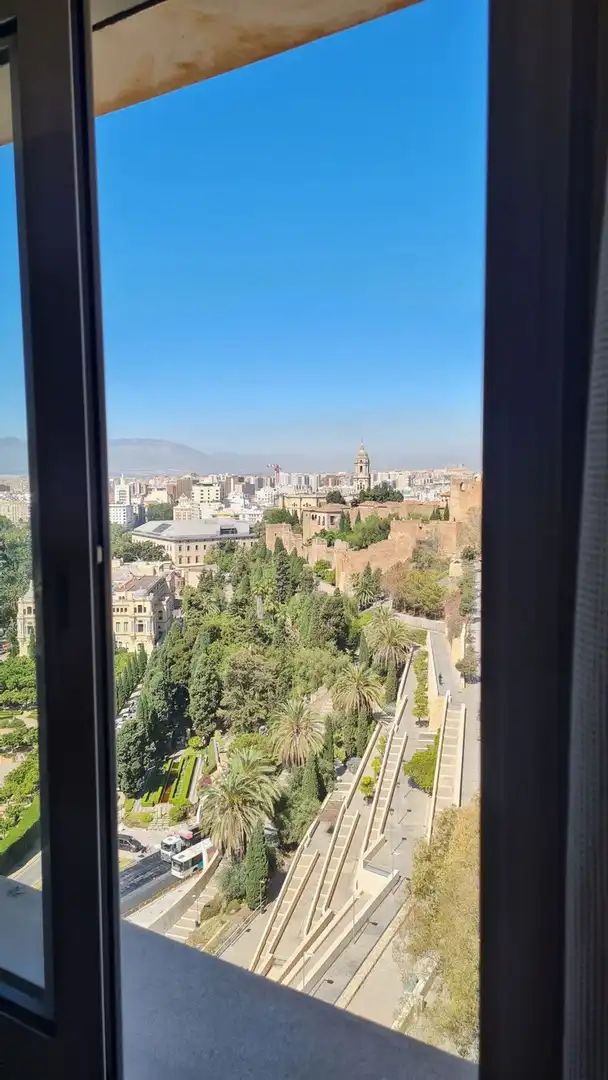 Vista exterior de Pis en venda en Málaga amb Terrassa