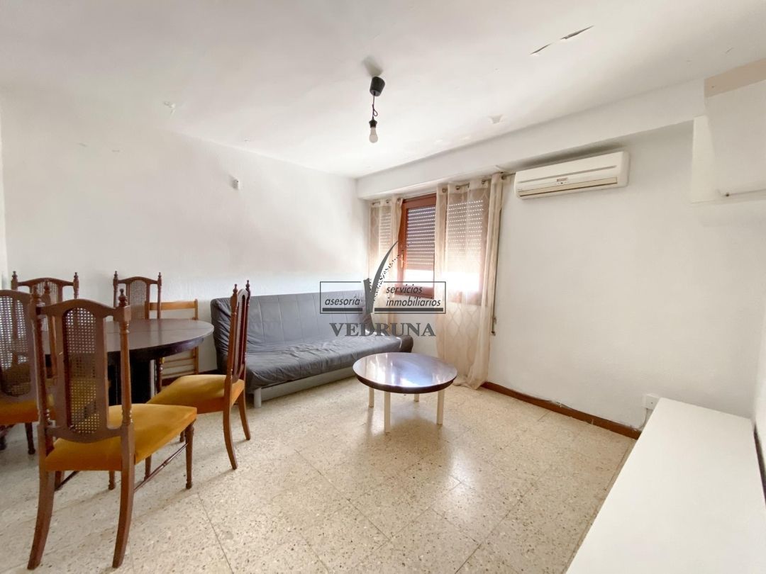 Flat for sale in Avenida Barón de Warsage, Plaza de Toros - Barón de Warsage