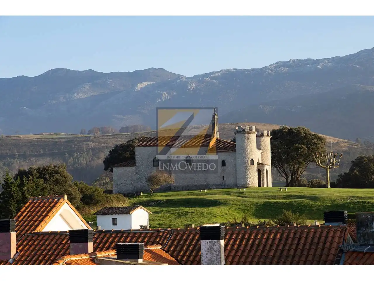 Exterior view of Attic for sale in Llanes  with Heating, Terrace and Furnished