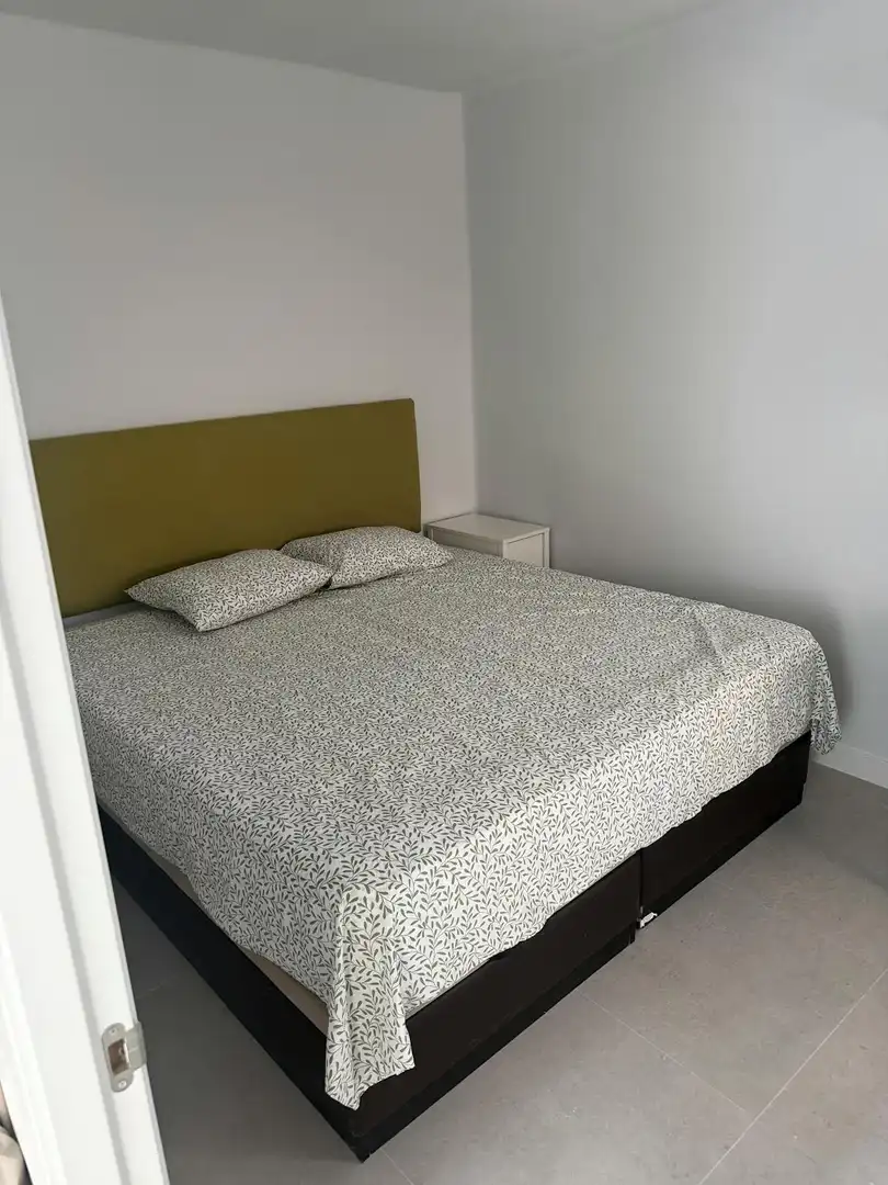 Habitación de Piso de alquiler en Madrid con Aire acondicionado, Calefacción y Amueblado