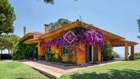 Jardí de Casa o xalet en venda en Sant Vicenç de Montalt amb Calefacció, Jardí privat i Terrassa