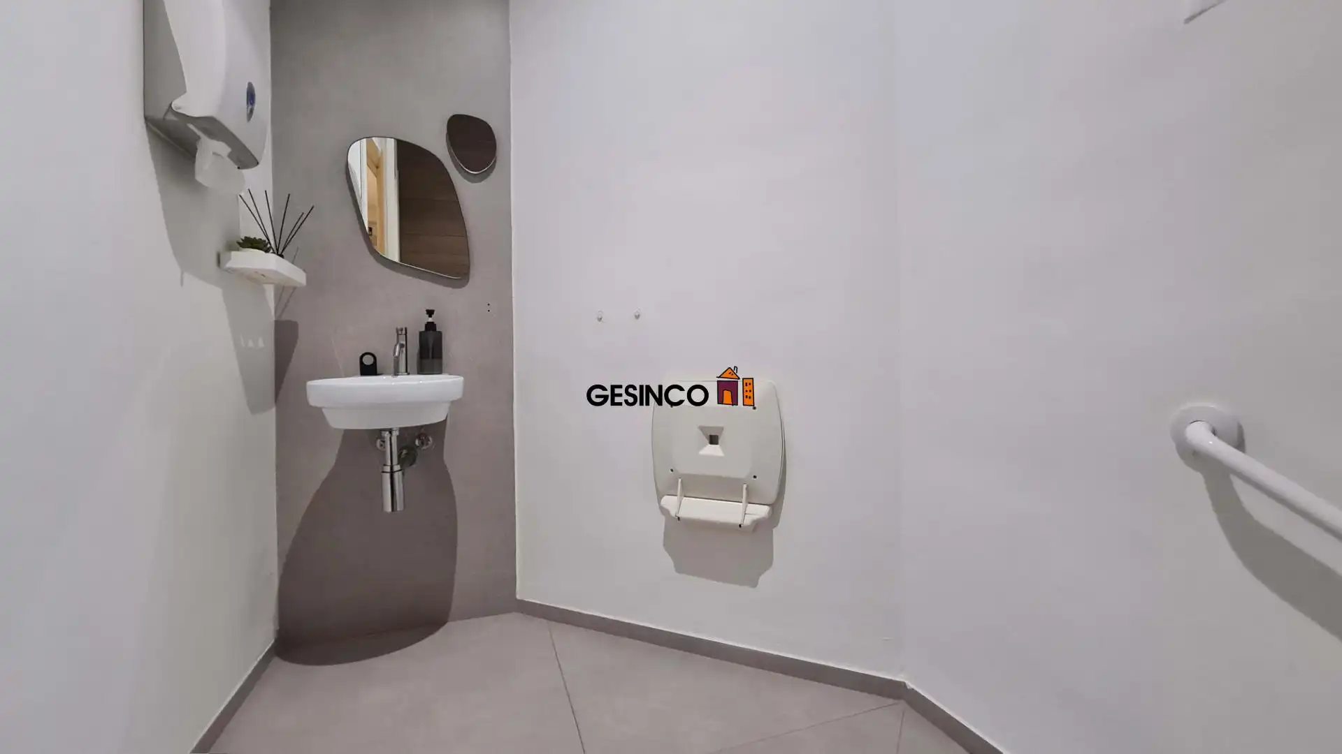 Baño de Local en venta en Ontinyent con Aire acondicionado