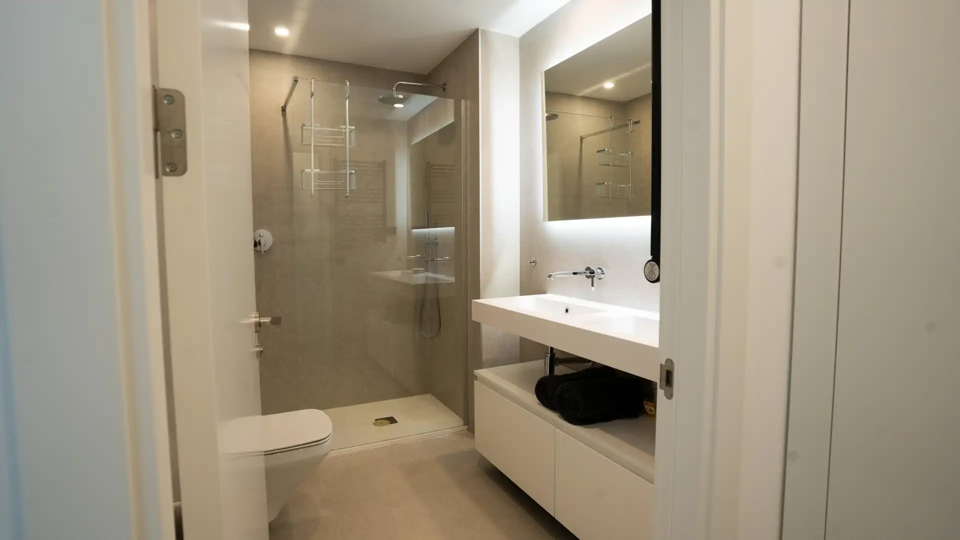 Apartamento con terraza en venta en CARRETERA LOMAS DE MARBELLA #MEDBLUE, FASE I. PORT, imagen 10