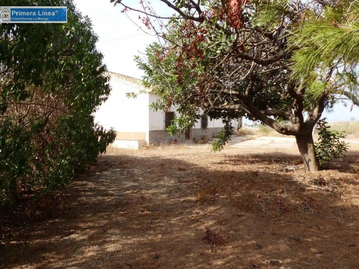 Vista exterior de Finca rústica en venda en Cartagena amb Jardí privat