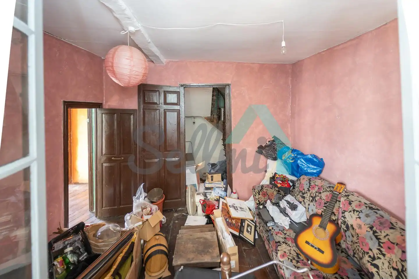 Wohnzimmer von Gebäude zum Verkauf in Nava