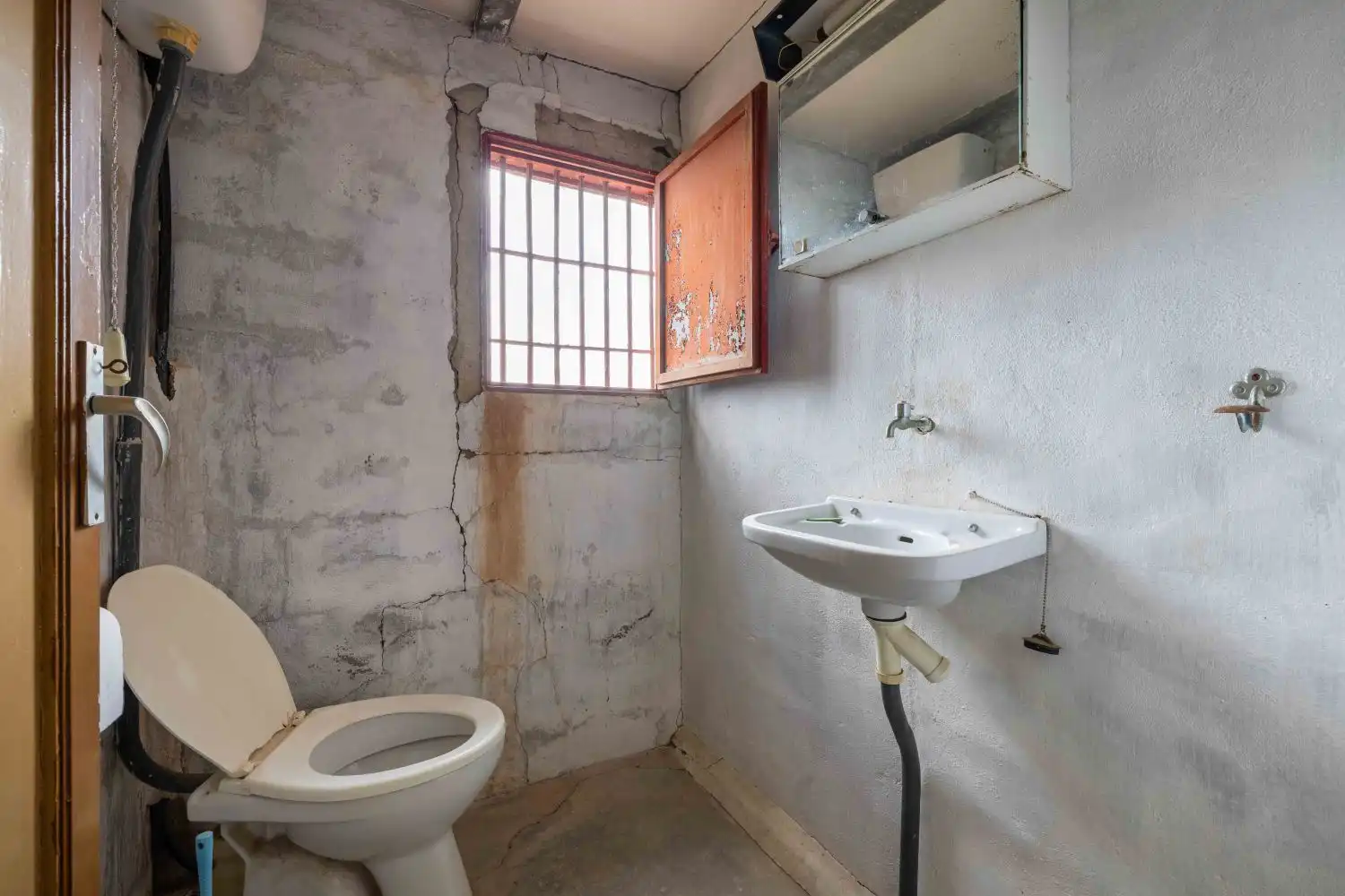 Baño de Finca rústica en venta en Mula