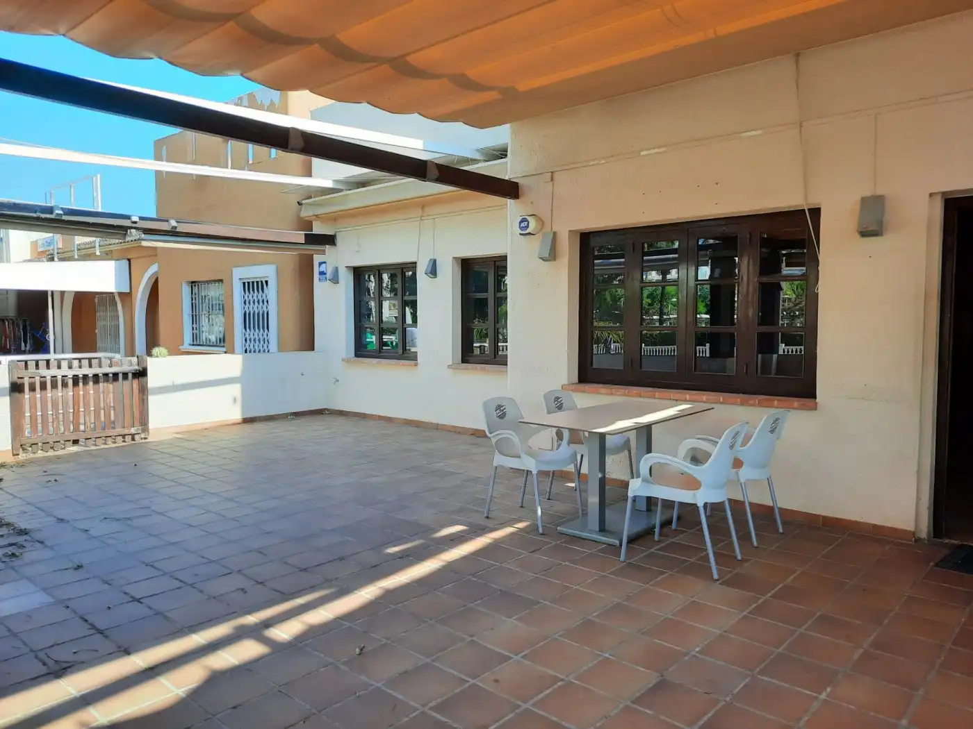 Locale commerciale in vendita a Las Marinas / Les Marines, imagen 4