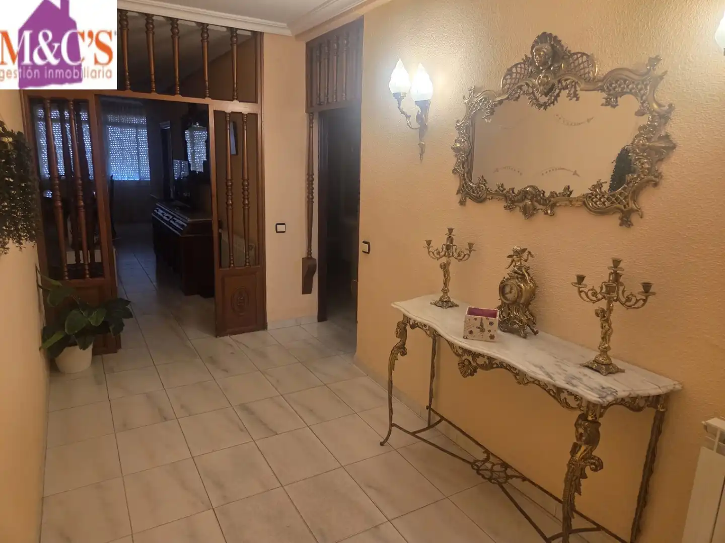 Flat for sale in PAU 2-600