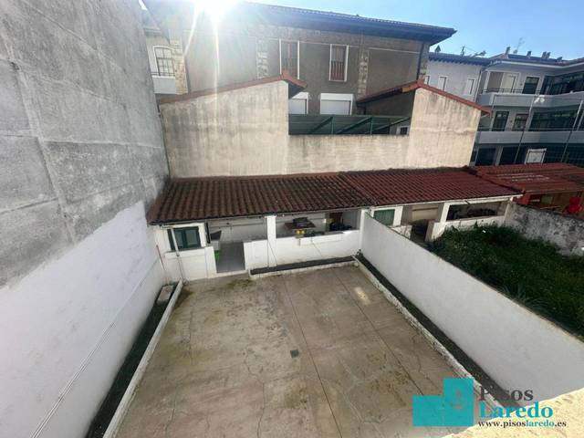 Casa-chalet en Venta en Calle Doctor Velasco en Centro