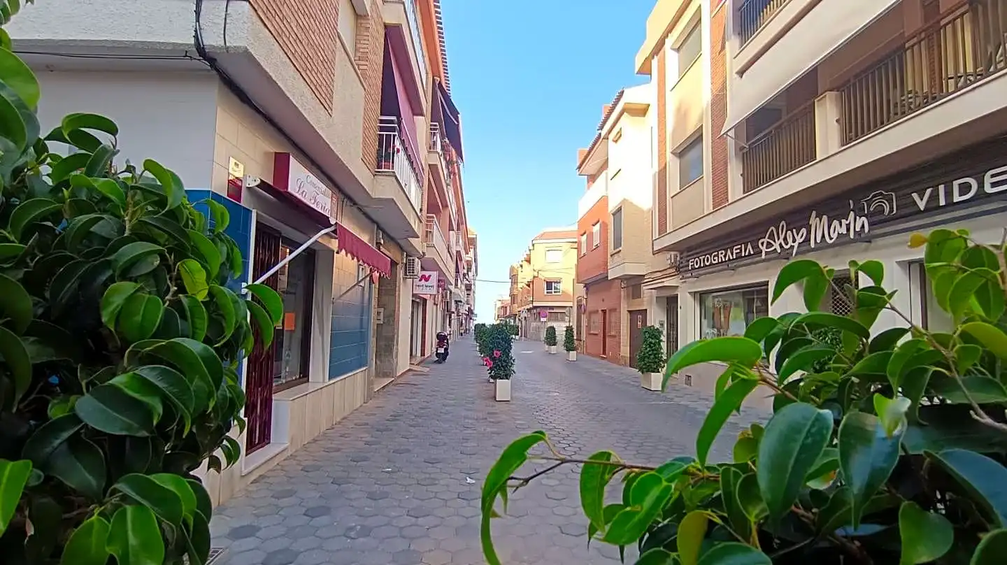 Vista exterior de Local en venda en Los Alcázares