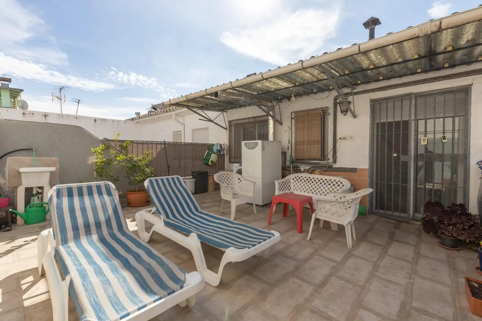 Casa adosada en venta en Calle Goya, 24, Poniente