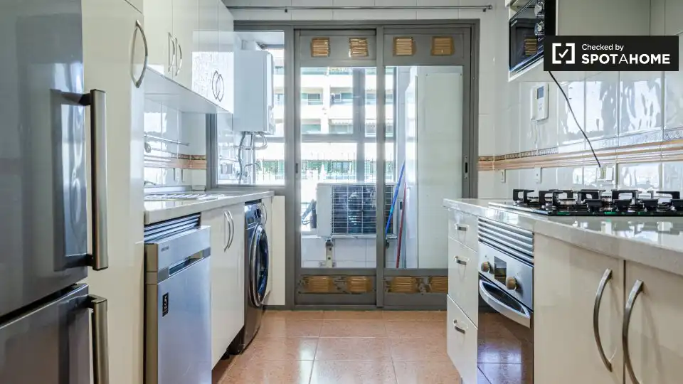 Habitació a Ciutat de les Ciències i de les Arts - Justicia