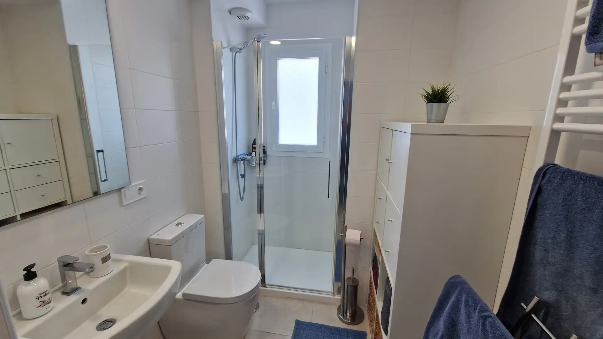 Bany de Àtic en venda en Estepona amb Terrassa, Piscina i Piscina comunitària