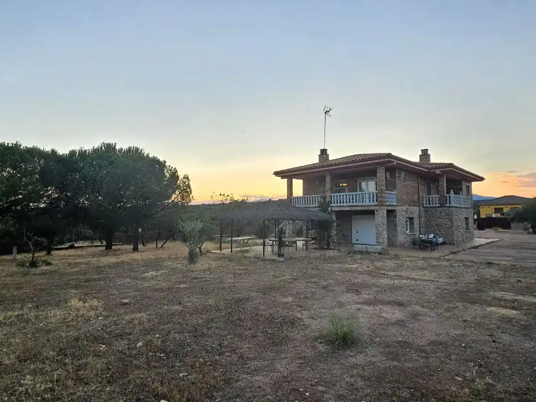 Piso en venta en Valdemorillo con Aire acondicionado, Jardín privado y Trastero