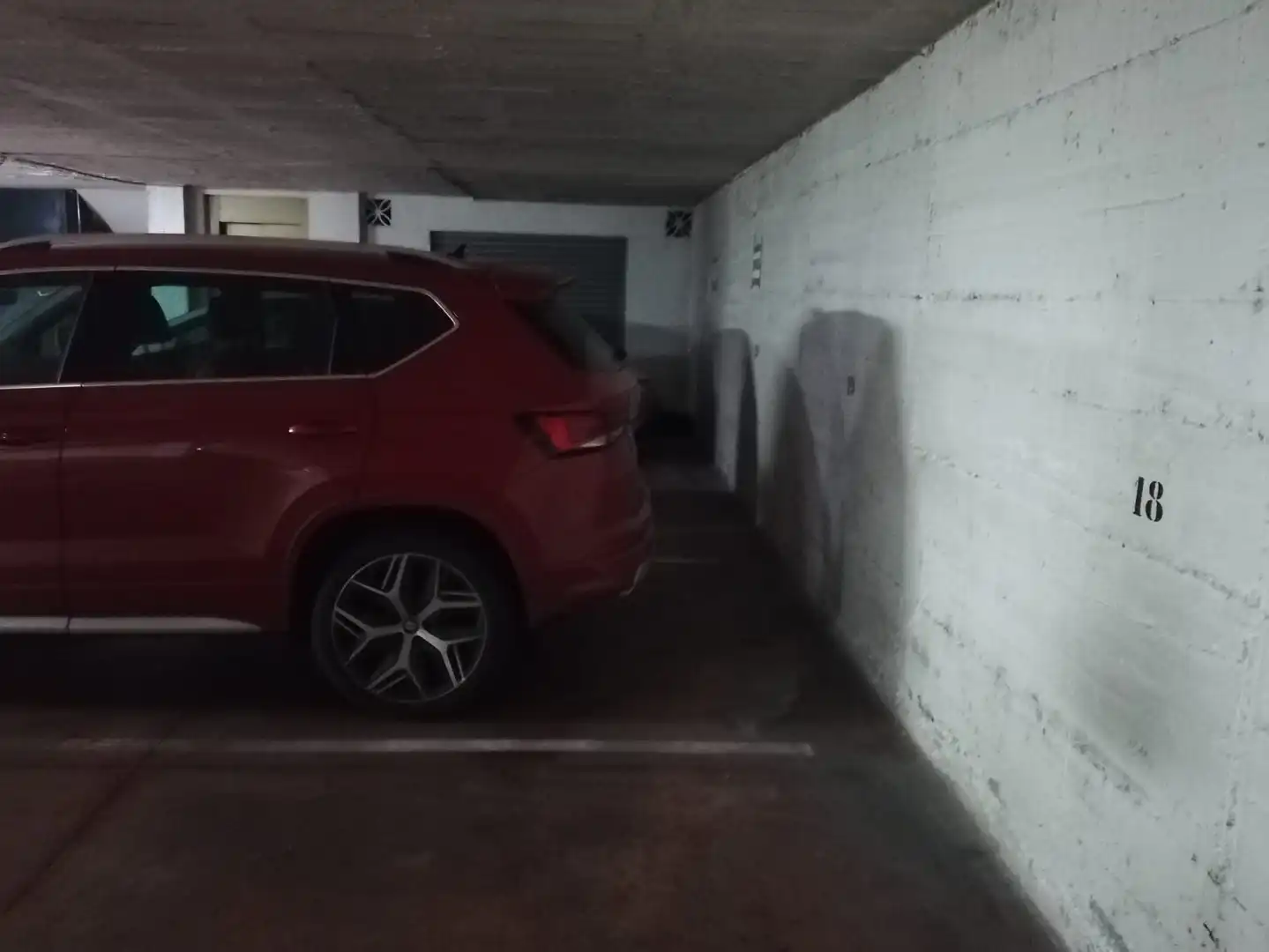 Garaje de alquiler en Calle Carretería, 77, La Goleta - San Felipe Neri