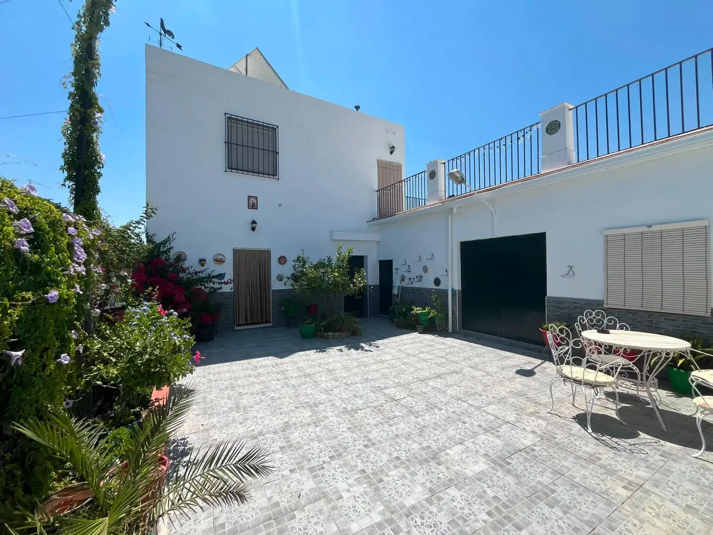Exterior view of Houses for sale in Osuna