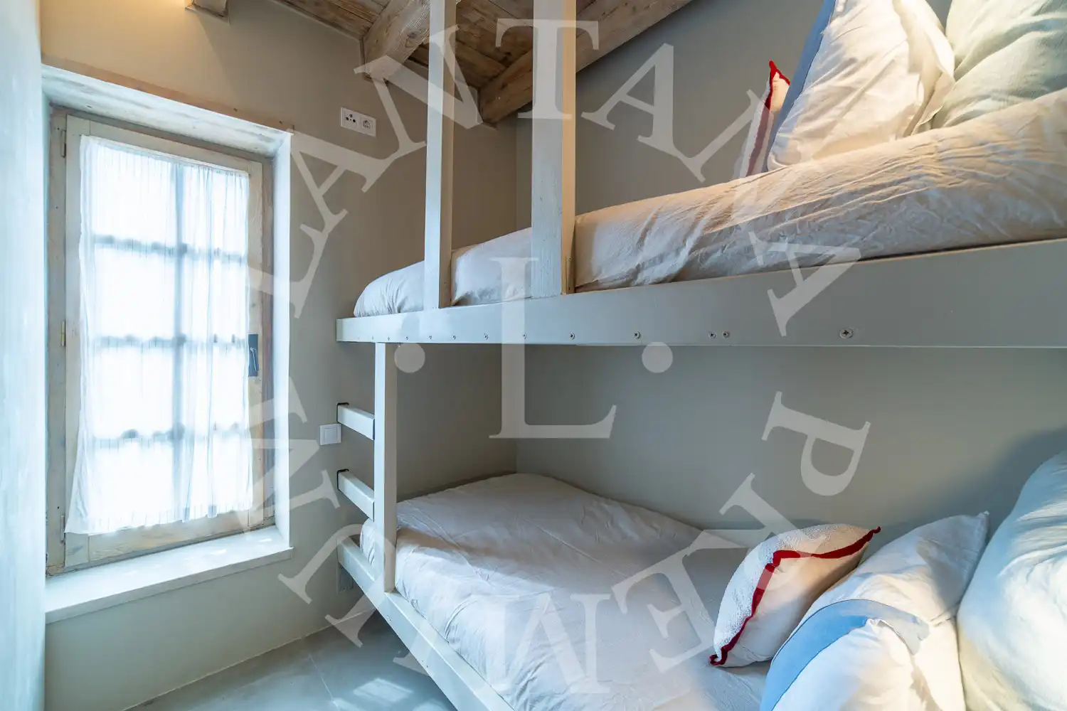 Bedroom of Flat for sale in Naut Aran  with Heating, Storage room and Furnished