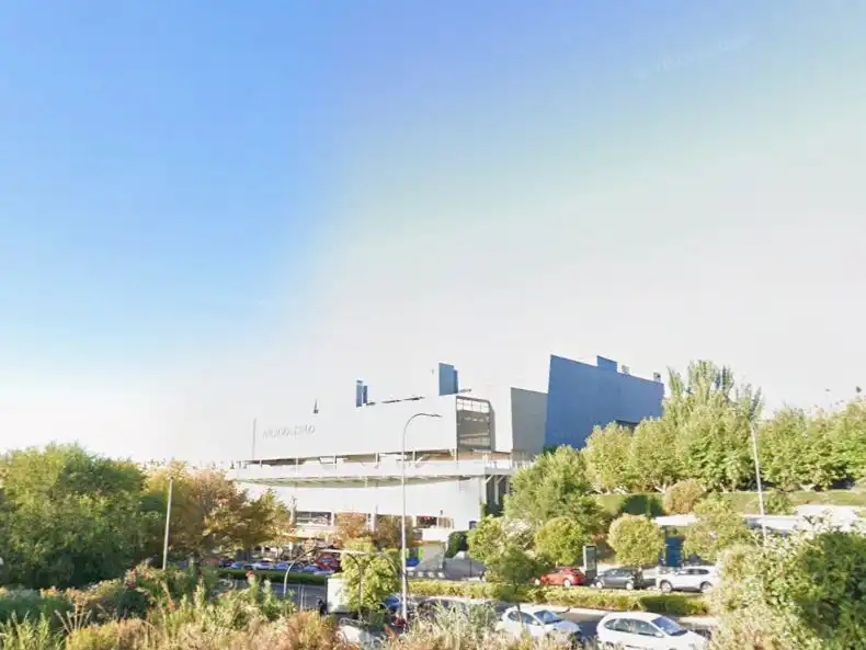 Vista exterior de Piso en venta en  Madrid Capital con Aire acondicionado, Terraza y Balcón