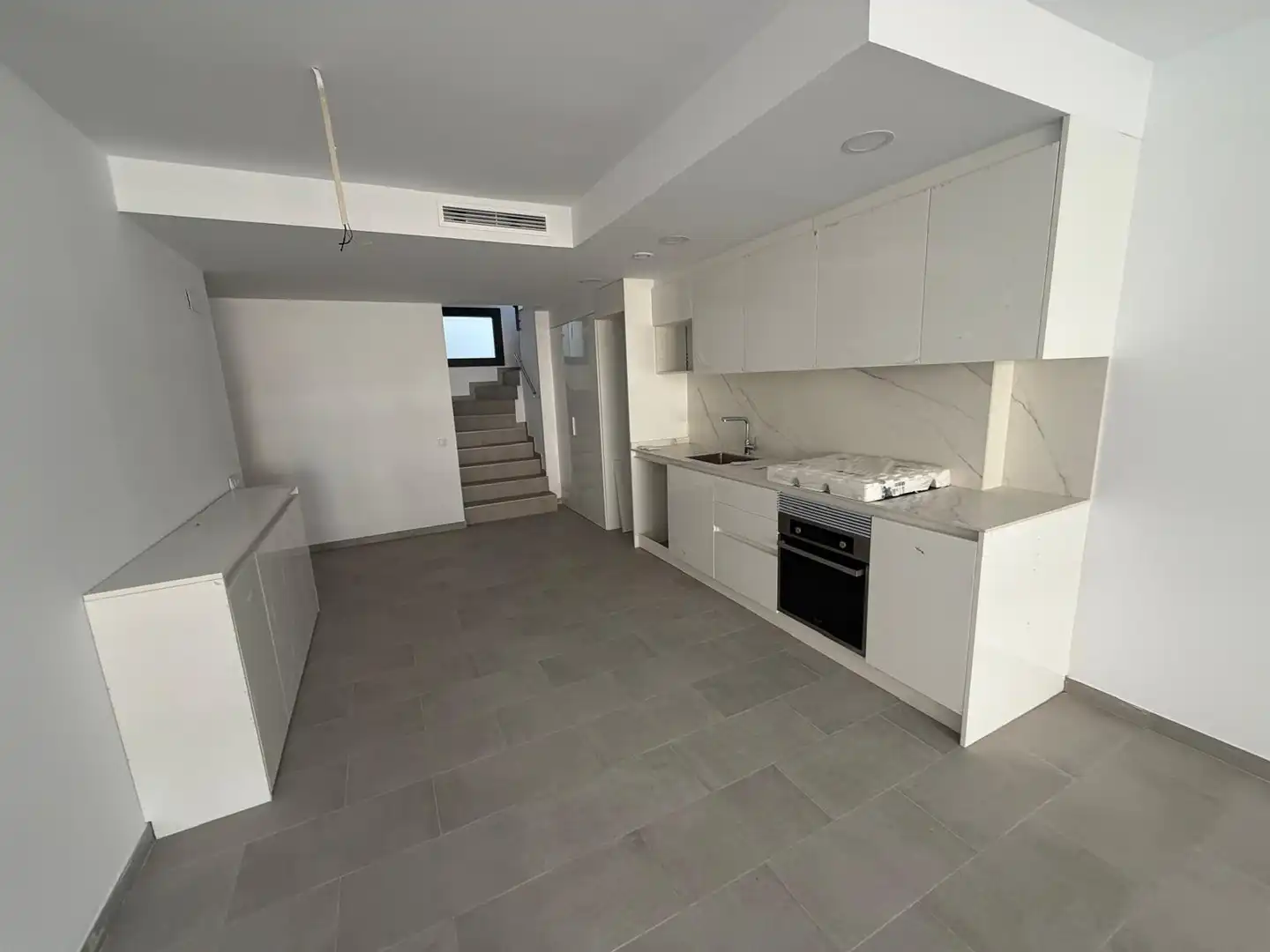 Cocina de Dúplex en venta en La Llagosta con Aire acondicionado, Calefacción y Terraza
