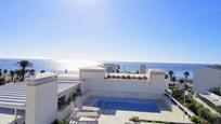 Piscina de Àtic en venda en Marbella amb Aire condicionat, Terrassa i Piscina