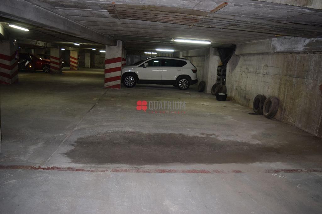Parking de Garaje en venta en Santiago de Compostela 