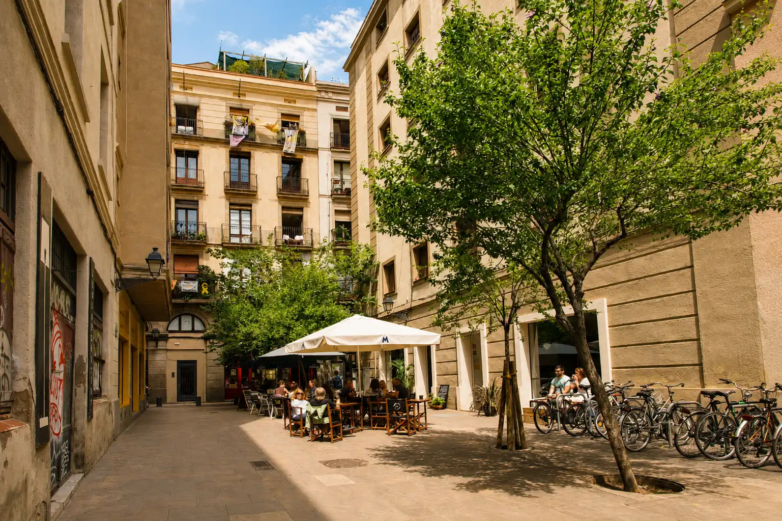 Vista exterior de Àtic en venda en Barcelona amb Aire condicionat, Calefacció i Terrassa
