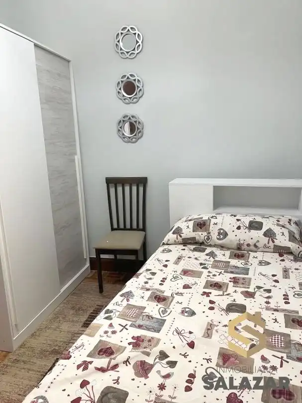 Flat with terrace to rent in Barrenkale, imagen 9