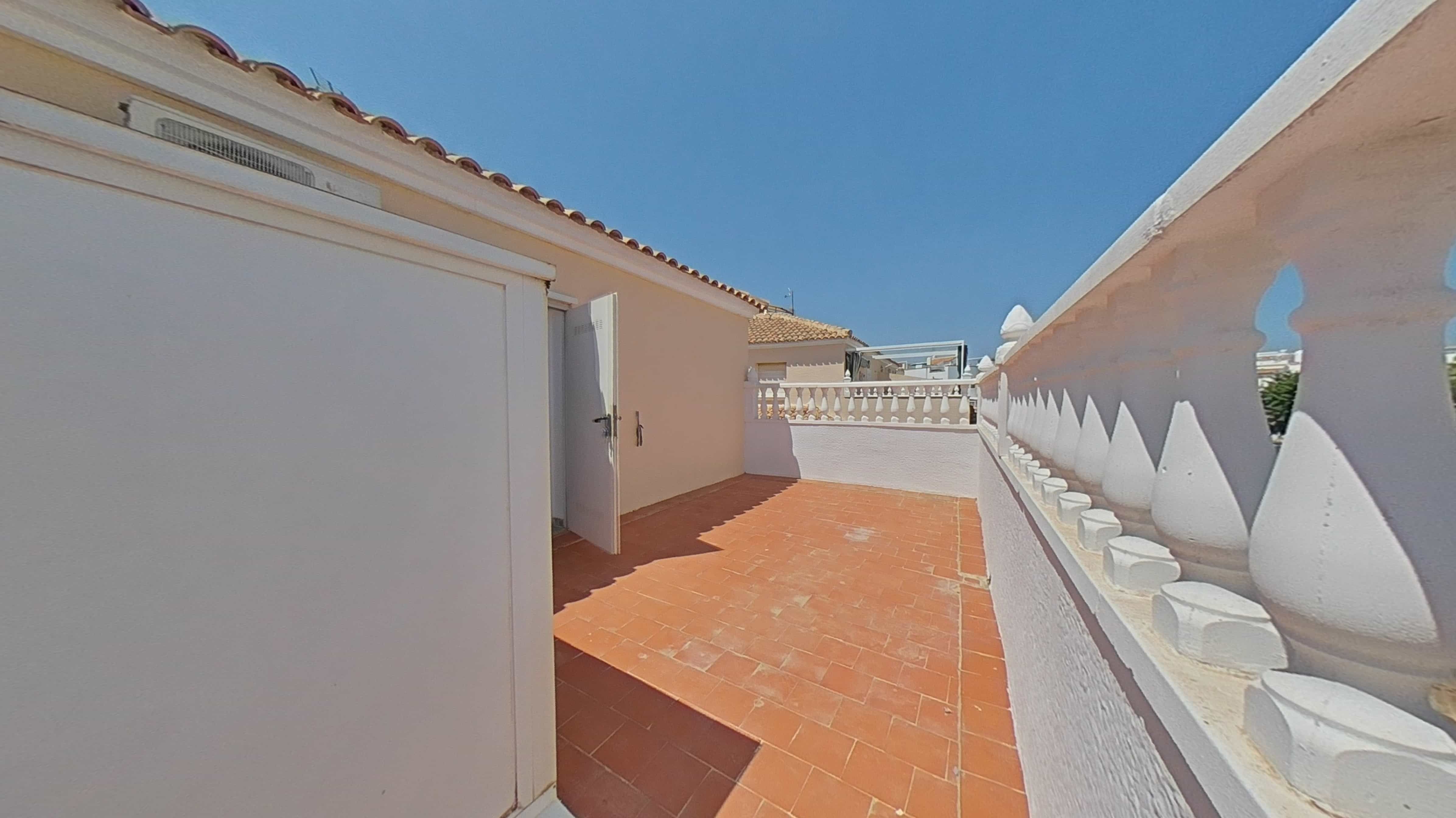 Terrassa de Casa o xalet en venda en Orihuela amb Aire condicionat, Jardí privat i Terrassa
