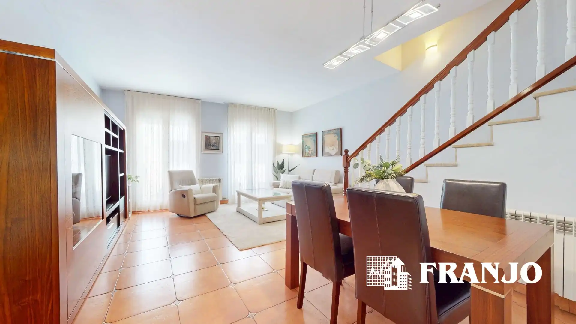 Vista exterior de Casa adosada en venta en Barberà del Vallès con Aire acondicionado, Calefacción y Terraza