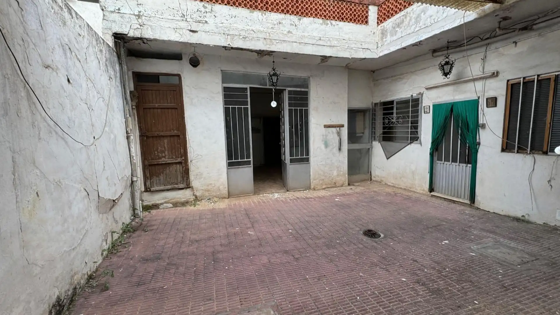 Houses for sale in Calle BERNAT ASENSI, Algemesí