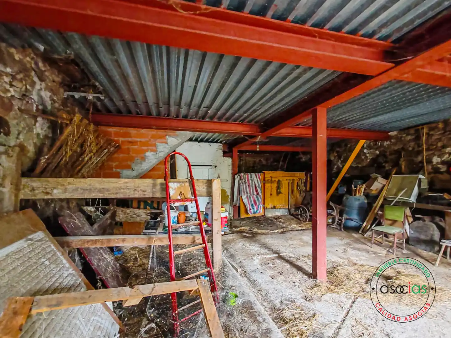 Casa o xalet en venda en Bimenes amb Jardí privat