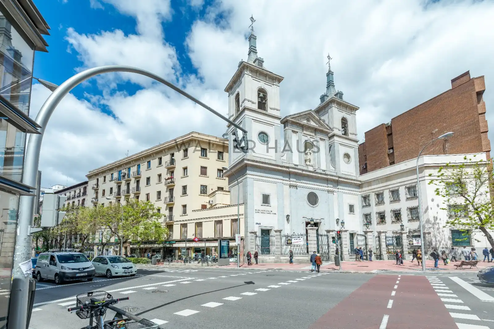 Vista exterior de Pis en venda en Madrid amb Aire condicionat, Moblat i Forn